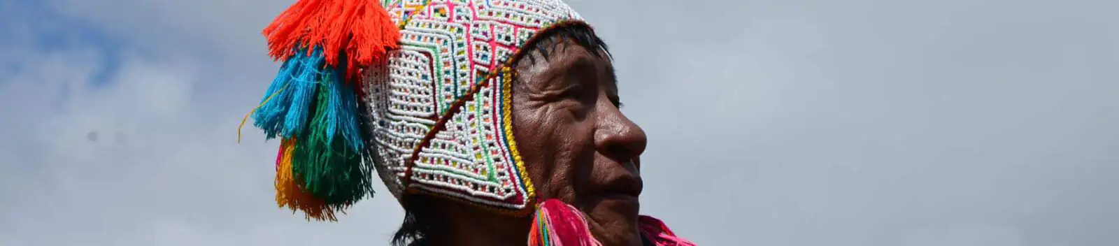 Martin Quispe Machacca, Altomesayoq und Hohepriester der Inkas, ruft die Pachama und die Spirits der Berge